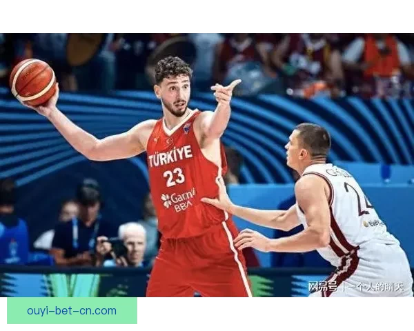 申京：开局表现出色本应取胜比赛中突然断电原因不明