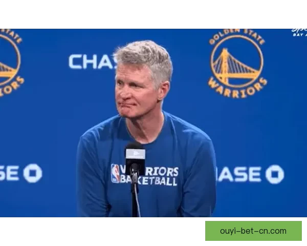 勇士内部讨论是否让库里复出 科尔称萌神可能赛季报销