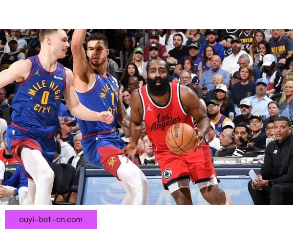 莫布利赞哈登为顶级传球手 总能精准穿透防守缝隙送球